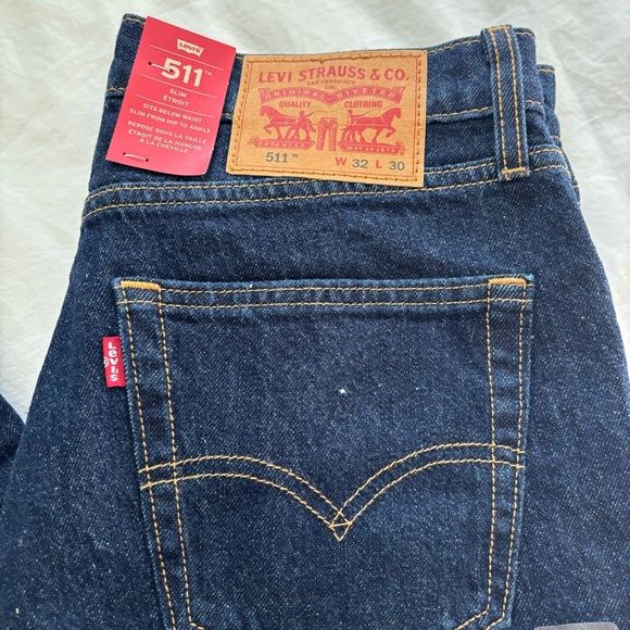 NWT New with Tags Levi's 511 Slim Fit Dark Wash Jeans W32 L30 - Picture 2 of 9